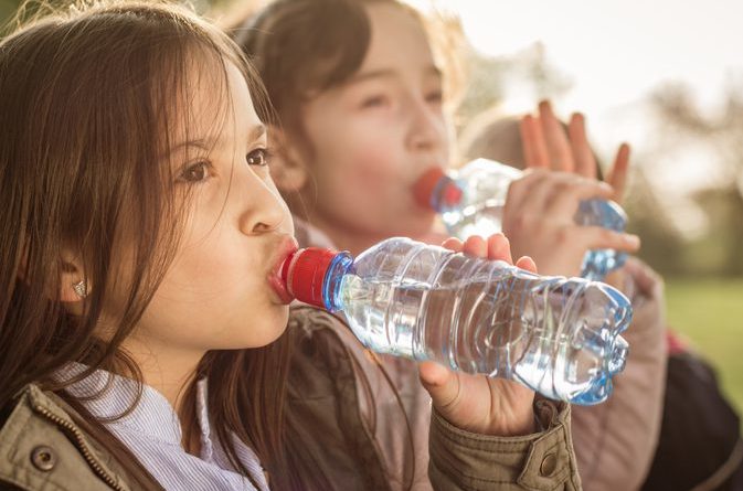 El agua embotellada y sus efectos sobre la salud