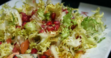 Ensalada de escarola, manzana y granada