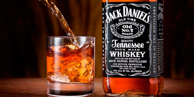 Whisky de Tennessee: una exquisita tradición para degustar